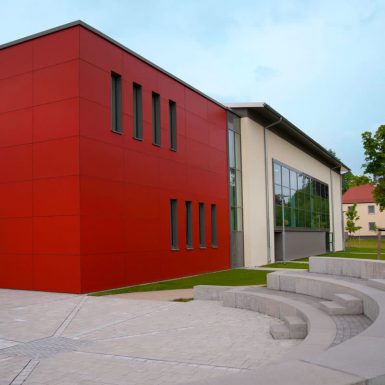 H+F Architekten Neubau einer amerikanischen Grundschule mit Kindergarten